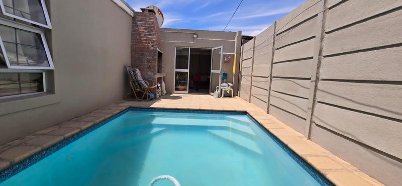 3 Bedroom Property for Sale in Athlone Western Cape